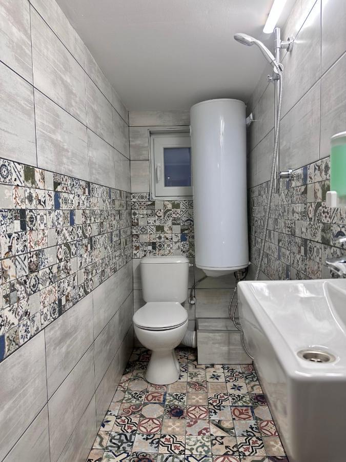 Apartament The Rainbow 8 *